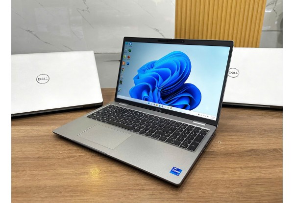Dell Latitude 5520 i7 1165G7 32G 1TB 15.6" B9