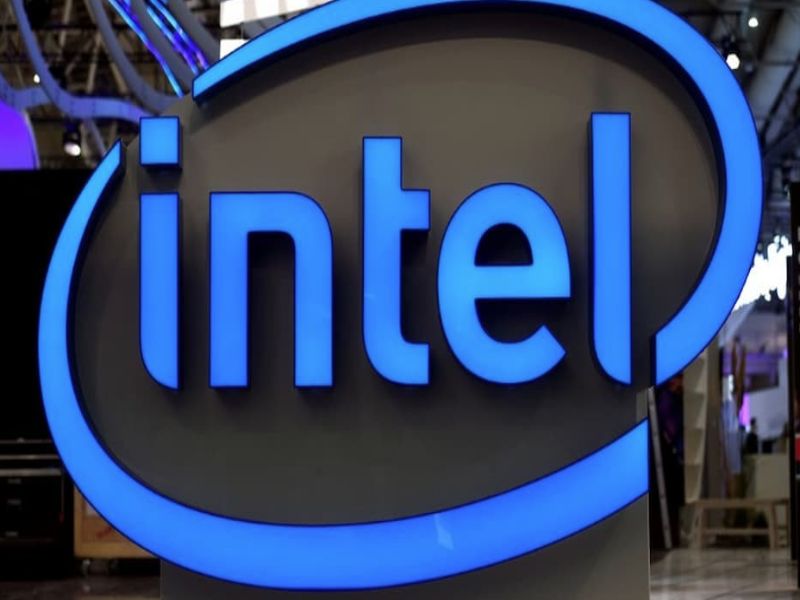 Intel bắt đầu thông báo cho khách hàng về kế hoạch tăng giá của các sản phẩm chip